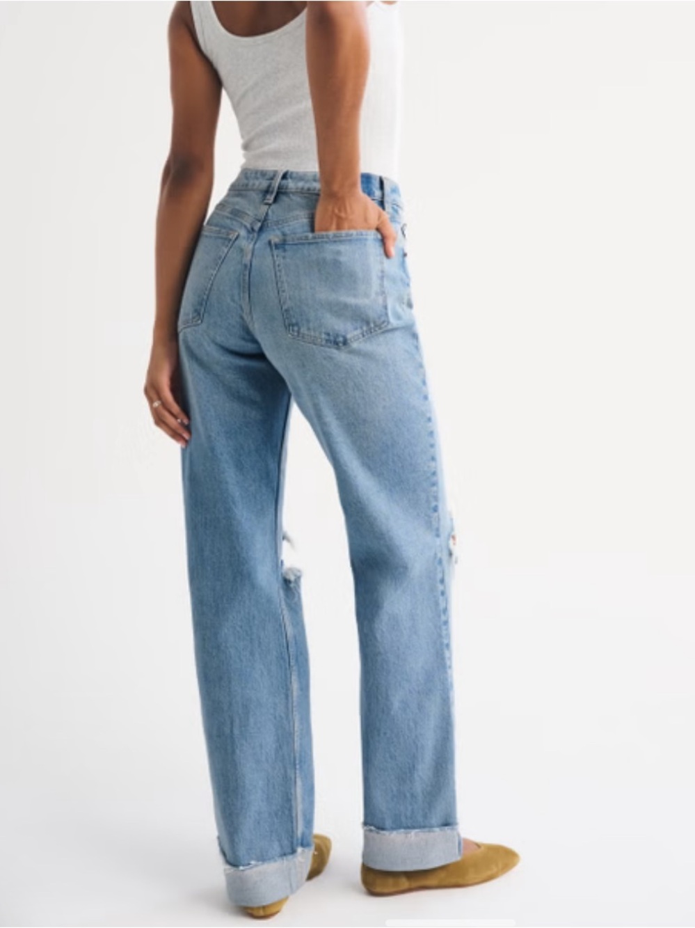 Curve Love High Rise 90s Relaxed Jean size 26 NWT